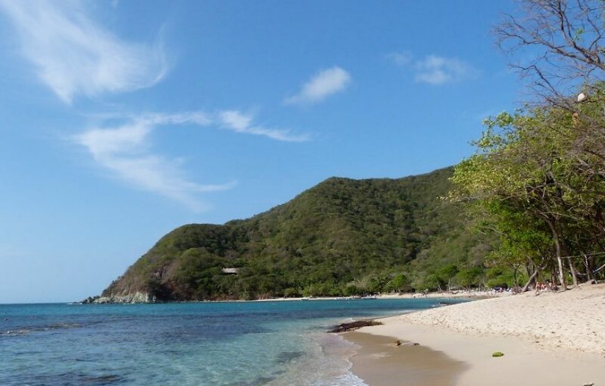 Tour a Playa Cristal en el Parque Tayrona – Terrestre