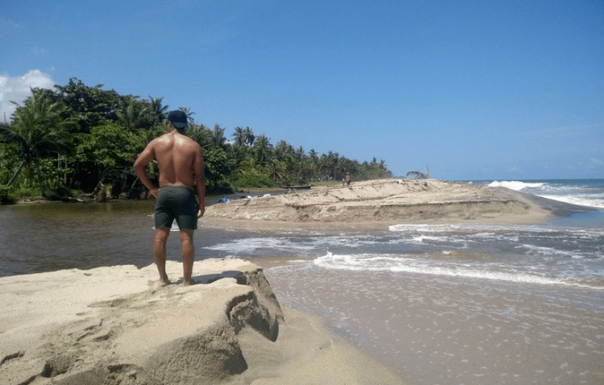 Tour Palomino: Un Paraiso con Rio y Playa