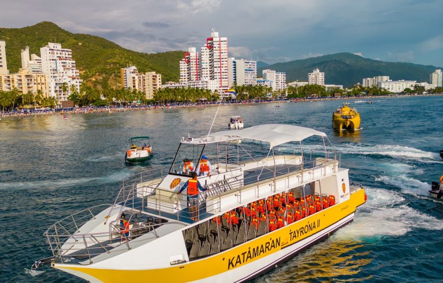Tour en Katamaran Por Las Playas De Santa Marta