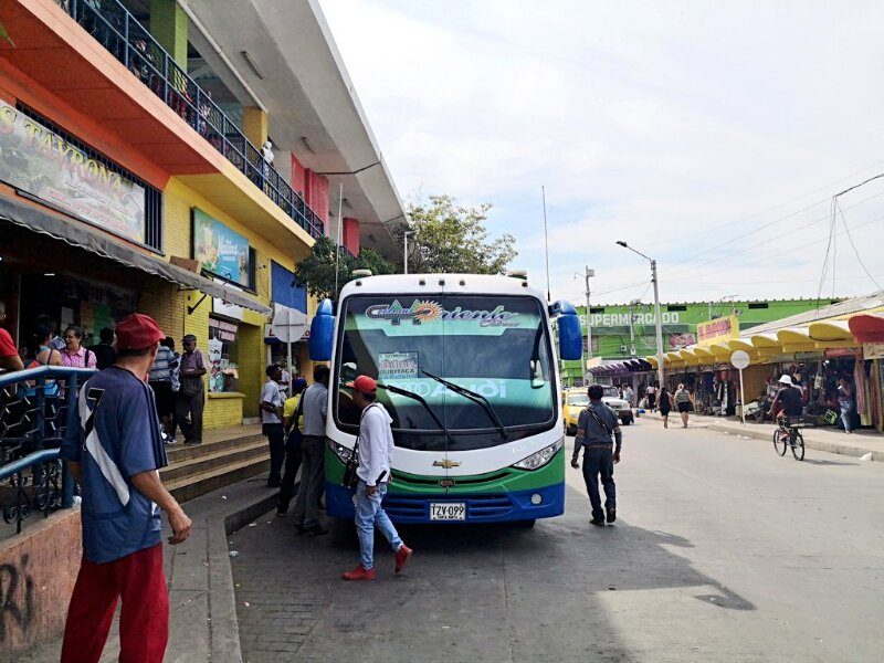 Bus hacia el Parque Tayrona Santa Marta