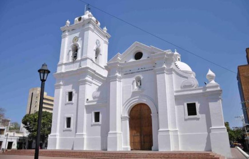 City Tour en Chiva Con Entradas a la Quinta de San Pedro Alejandrino