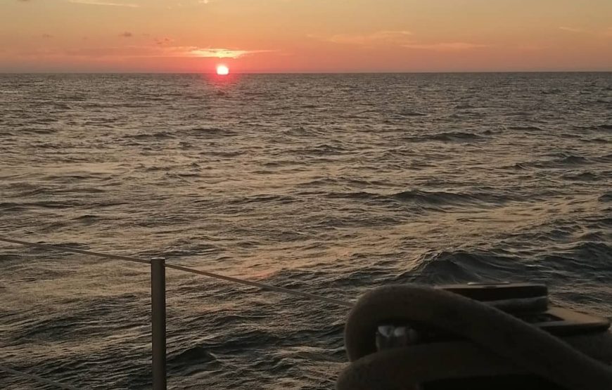 Atardecer en Velero por las Playas de Santa Marta REF. SNT