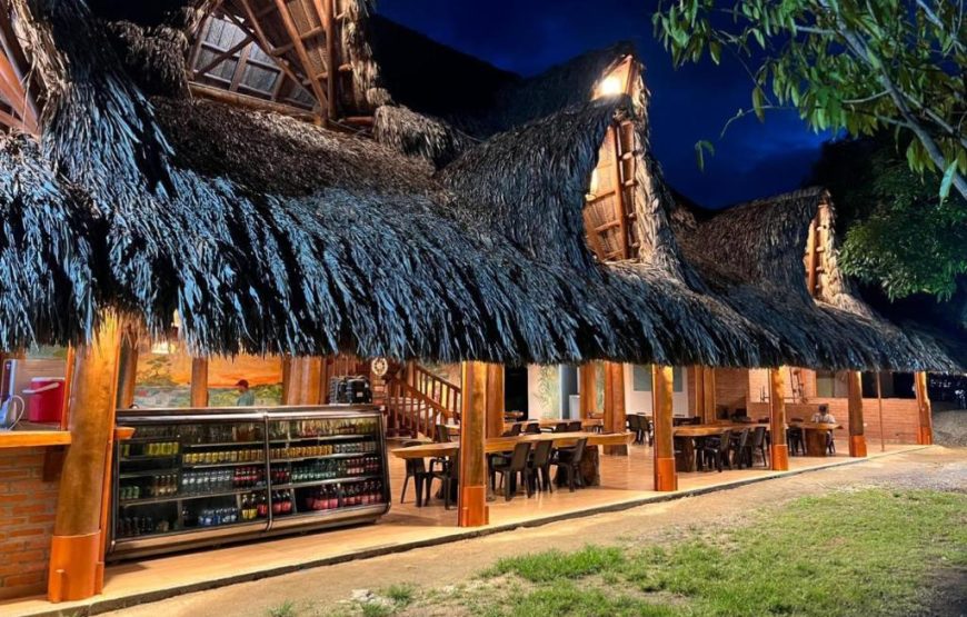 Lindo Hotel Familiar Ref. ART Con Piscina y Cerca del Parque Tayrona