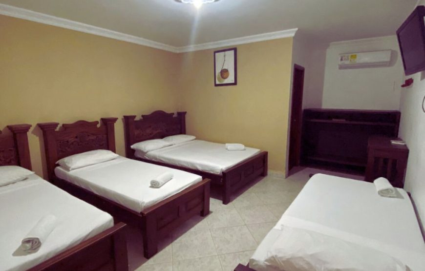 Hotel El Delfin Santa Marta